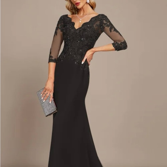 JJ’s House Mother of the Bride dress size 8. The dress is brand new, never worn. - Picture 3 of 4